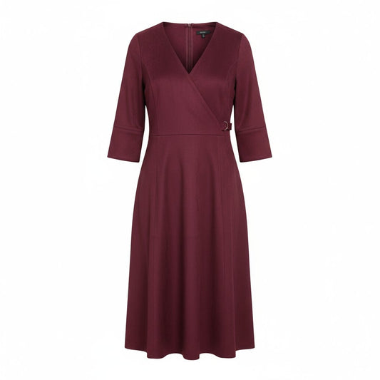 Robe bordeaux élégante à effet portefeuille – manches 3/4