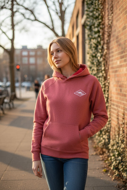 Sweat à capuche rose “Salt Life” – douceur et style décontracté