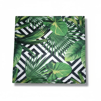 Housse de coussin tropicale – Feuilles exotiques et motif géométrique