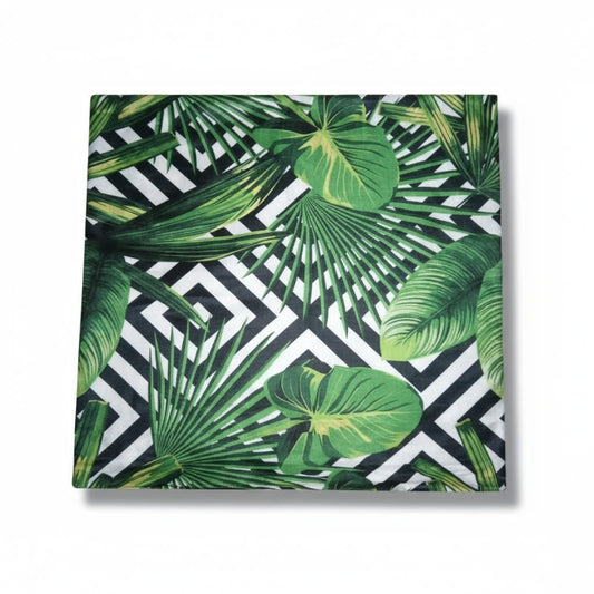 Housse de coussin tropicale – Feuilles exotiques et motif géométrique