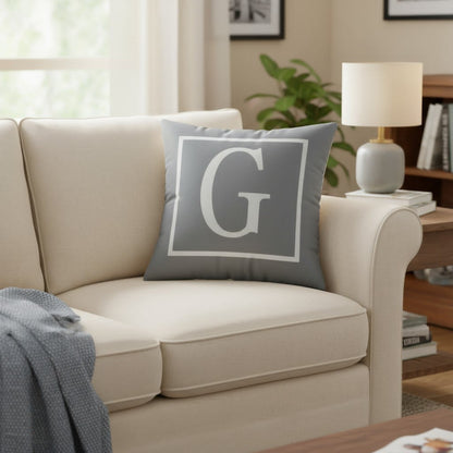 Housse de coussin grise personnalisée – Lettre “G”